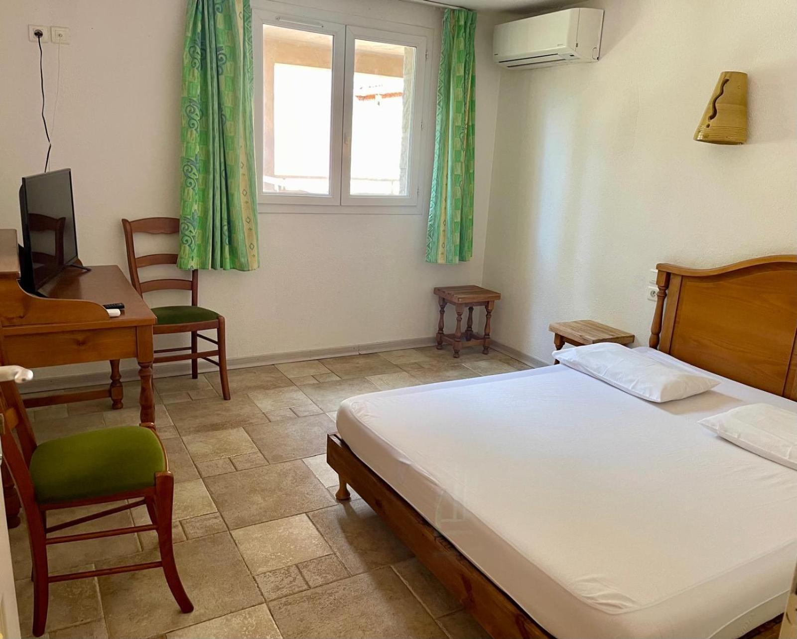 Apart'Hotel Les 4 Sources Corbes Экстерьер фото