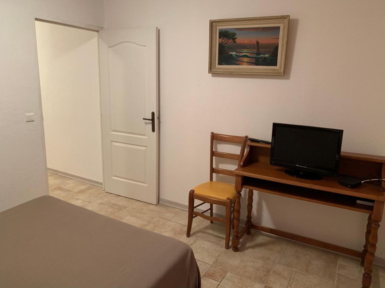 Apart'Hotel Les 4 Sources Corbes Экстерьер фото